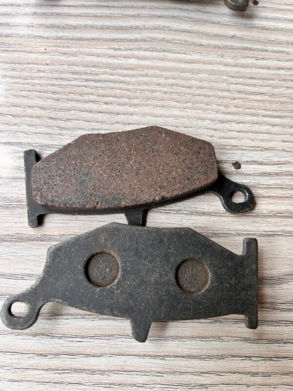 Ogniwo Front & Rear Semi-Metallic Brake Pads – For Suzuki GSXR600/750 (2006–2010), GSXR1000 (2007–2008), GSX1300R, DL1000 V-Strom 1000