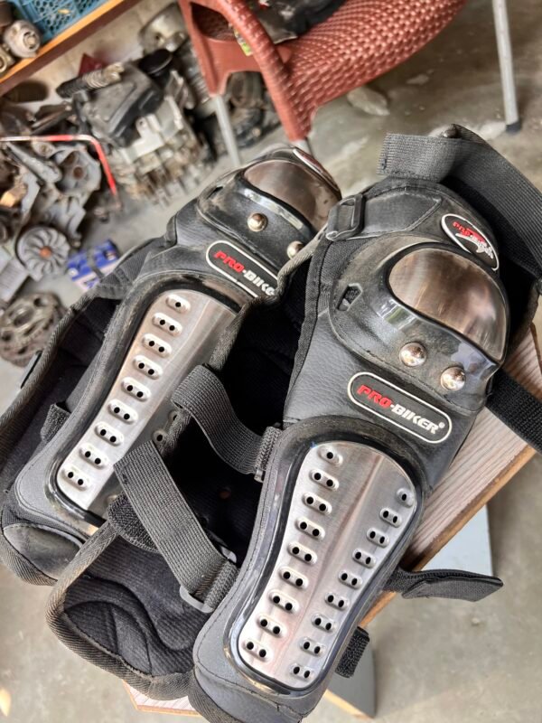 Pro Biker HX-P15 Knee and Elbow Guards Set – High-Quality Metal Protection Gear - Image 3