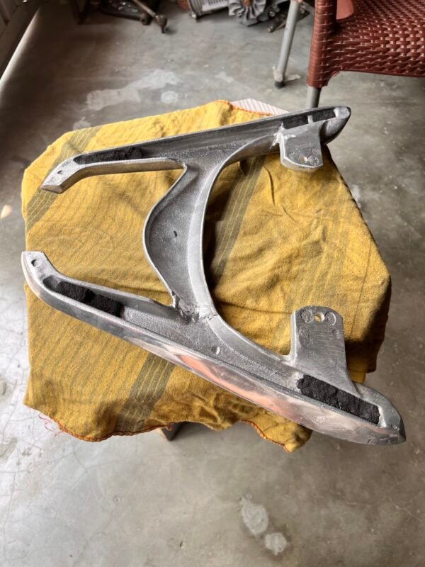 Universal Silver Motorcycle Rear Paddock Stand – Heavy Duty Back Stand - Image 2