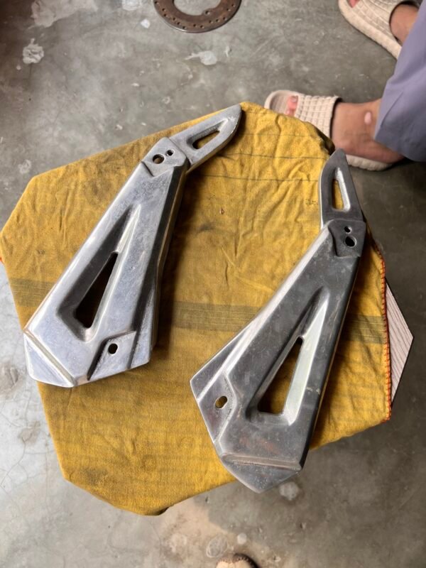 Footrest Plate Set for Suzuki GS150 / GS150SE – Heavy‑Duty 18‑Gauge Steel, Premium Quality - Image 4